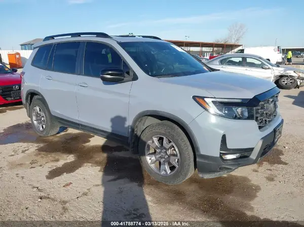 5FNYF8H60NB001408 2022 HONDA PASSPORT - Image 1