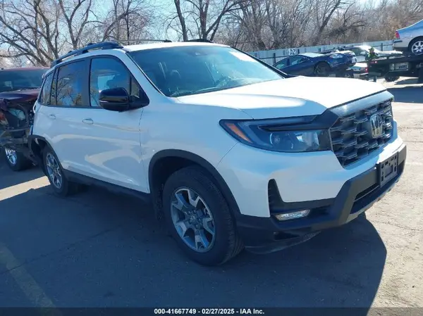 5FNYF8H60PB015912 2023 HONDA PASSPORT - Image 1