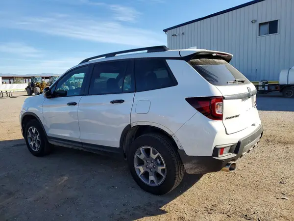 5FNYF8H60PB024691 2023 HONDA PASSPORT - Image 2