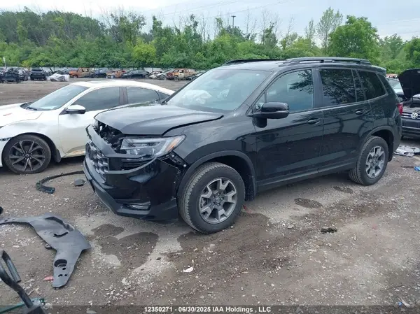 5FNYF8H60PB501801 2023 HONDA PASSPORT - Image 2