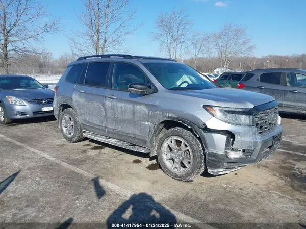 5FNYF8H61NB000381 2022 HONDA PASSPORT - Image 1