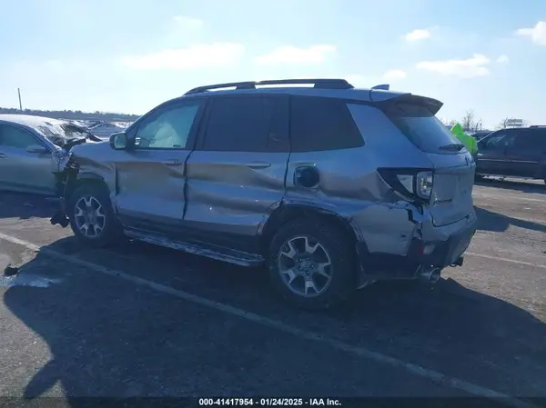 2022 HONDA PASSPORT IAAI lot 41417954 auction photo 3