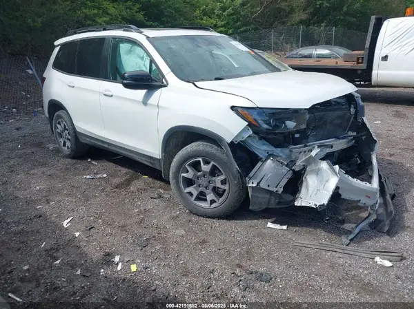 5FNYF8H61NB017374 2022 HONDA PASSPORT - Image 1