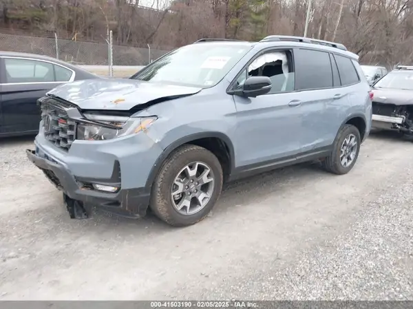 5FNYF8H61NB018170 2022 HONDA PASSPORT - Image 2