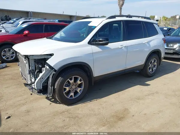 5FNYF8H61NB024793 2022 HONDA PASSPORT - Image 2
