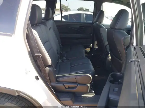 5FNYF8H61NB024793 2022 HONDA PASSPORT - Image 8
