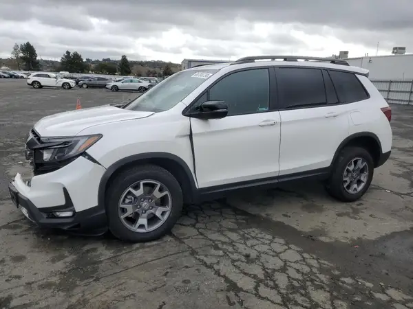 5FNYF8H61PB010105 2023 HONDA PASSPORT - Image 1