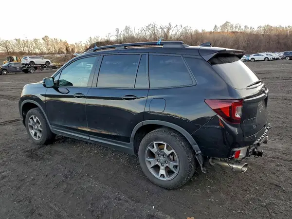 5FNYF8H61PB020116 2023 HONDA PASSPORT - Image 2