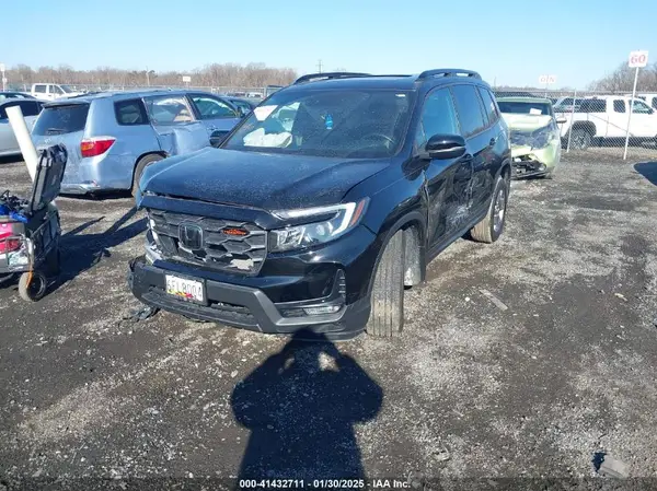 5FNYF8H61PB021959 2023 HONDA PASSPORT - Image 2