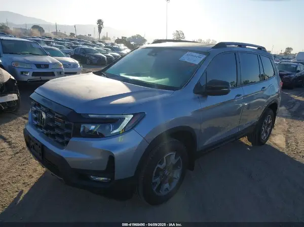 5FNYF8H61PB028829 2023 HONDA PASSPORT - Image 2