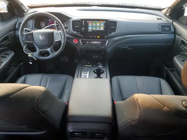 5FNYF8H62RB018913 2024 HONDA PASSPORT - Image 8