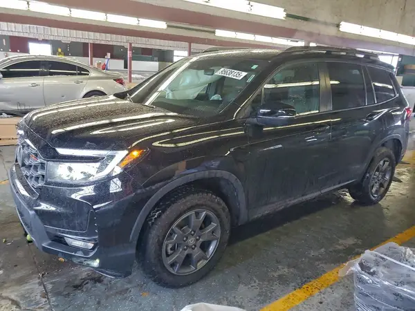 5FNYF8H62RB021908 2024 HONDA PASSPORT - Image 1