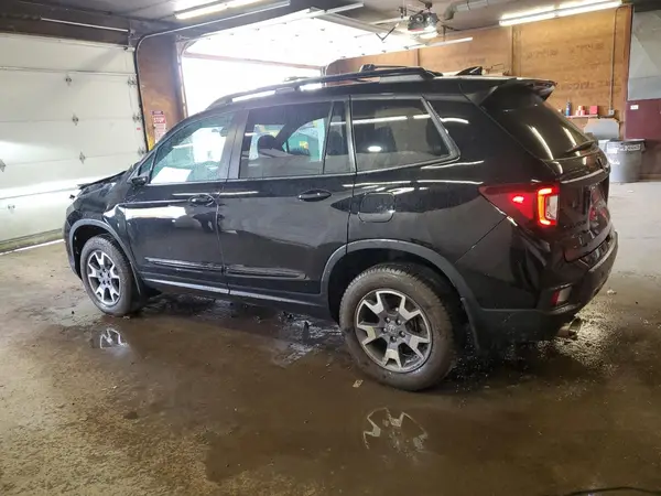 5FNYF8H63NB009244 2022 HONDA PASSPORT - Image 2