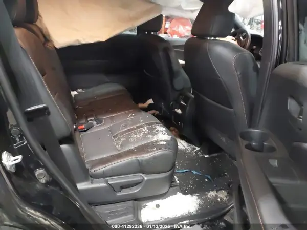 5FNYF8H63NB028070 2022 HONDA PASSPORT - Image 8