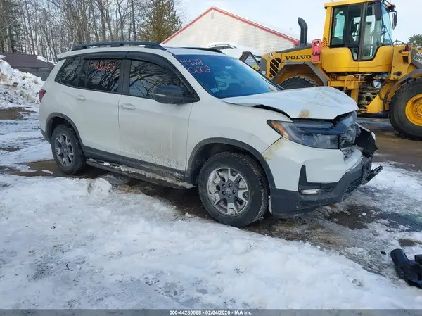 5FNYF8H63PB005259 2023 HONDA PASSPORT - Image 1