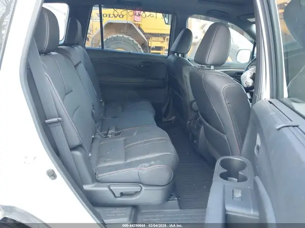 5FNYF8H63PB005259 2023 HONDA PASSPORT - Image 8