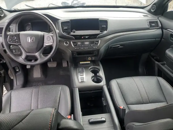 5FNYF8H63PB010963 2023 HONDA PASSPORT - Image 8