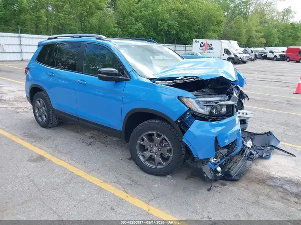 5FNYF8H63RB008892 2024 HONDA PASSPORT - Image 1