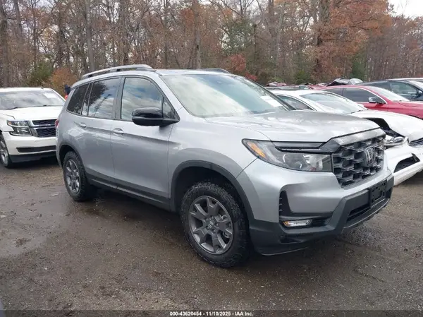 5FNYF8H63SB003665 2025 HONDA PASSPORT - Image 1