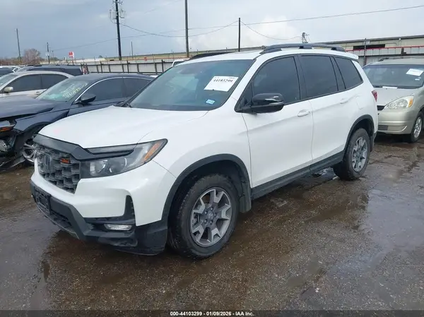 5FNYF8H64PB018893 2023 HONDA PASSPORT - Image 2
