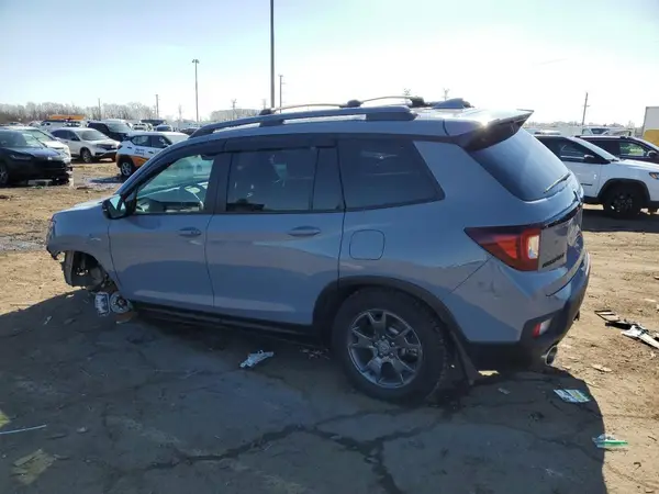 5FNYF8H64RB005399 2024 HONDA PASSPORT - Image 2