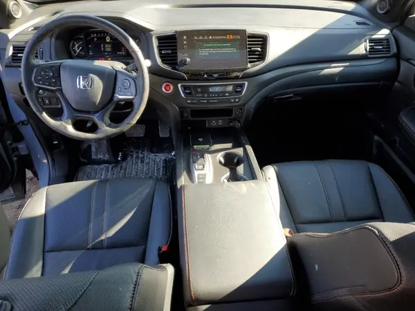 5FNYF8H64RB005399 2024 HONDA PASSPORT - Image 8