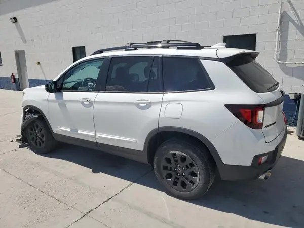 5FNYF8H65NB004885 2022 HONDA PASSPORT - Image 2