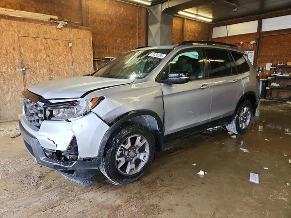 5FNYF8H65NB018611 2022 HONDA PASSPORT - Image 1