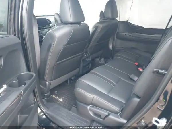 5FNYF8H65PB001102 2023 HONDA PASSPORT - Image 8