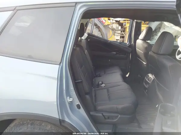 5FNYF8H65PB041647 2023 HONDA PASSPORT - Image 8