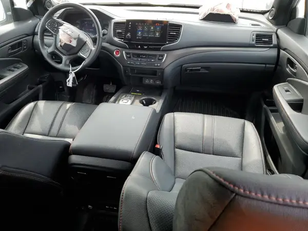 5FNYF8H65RB001572 2024 HONDA PASSPORT - Image 8