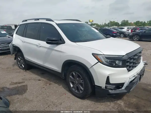 5FNYF8H65RB003760 2024 HONDA PASSPORT - Image 1