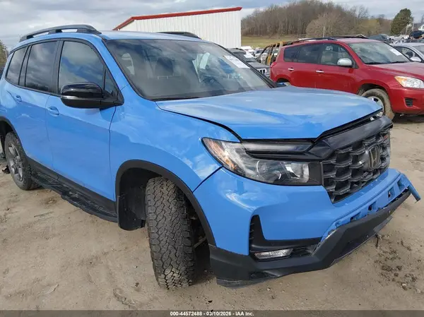 5FNYF8H65RB012569 2024 HONDA PASSPORT - Image 1