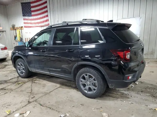 5FNYF8H66RB019093 2024 HONDA PASSPORT - Image 2