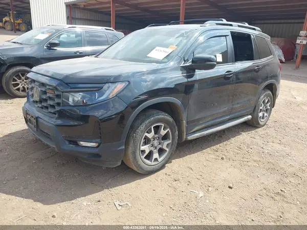 5FNYF8H68NB032163 2022 HONDA PASSPORT - Image 2