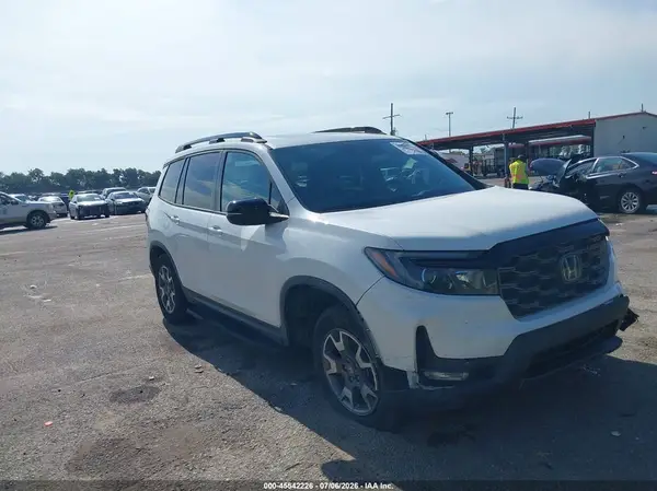 5FNYF8H68PB002907 2023 HONDA PASSPORT - Image 1