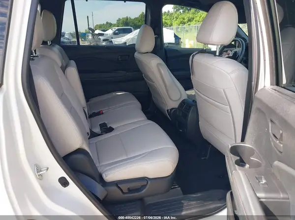 5FNYF8H68PB002907 2023 HONDA PASSPORT - Image 8