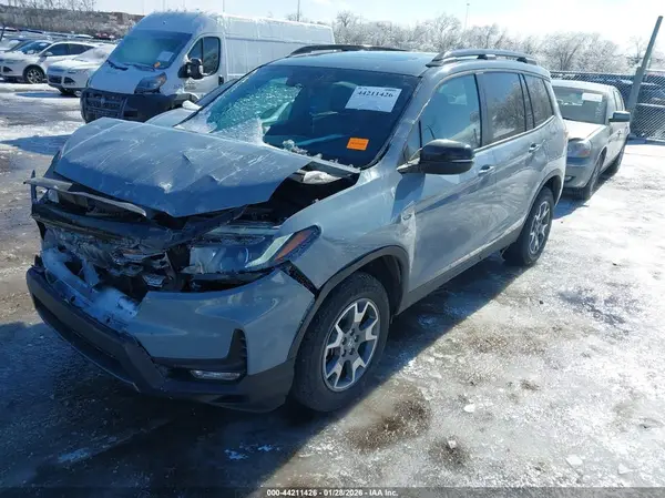 5FNYF8H68PB021277 2023 HONDA PASSPORT - Image 2