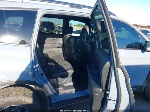 5FNYF8H68RB005289 2024 HONDA PASSPORT - Image 8