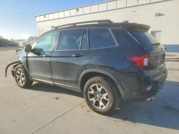 5FNYF8H69PB026794 2023 HONDA PASSPORT - Image 2