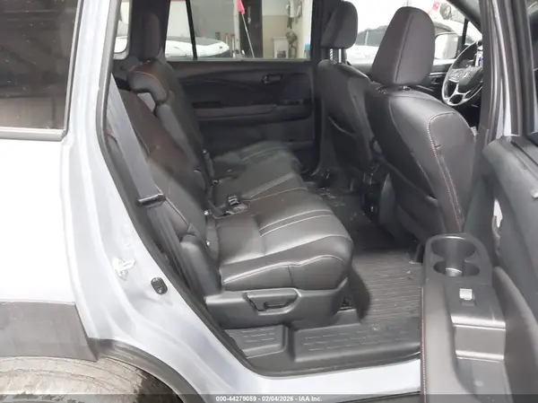 5FNYF8H69PB035897 2023 HONDA PASSPORT - Image 8