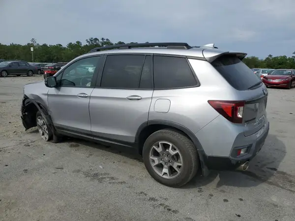 5FNYF8H6XNB000430 2022 HONDA PASSPORT - Image 2