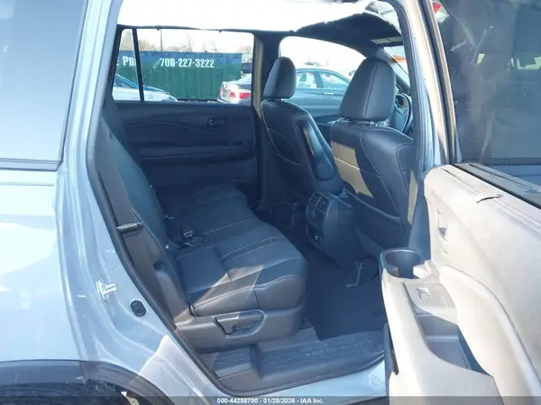 5FNYF8H6XPB026111 2023 HONDA PASSPORT - Image 8