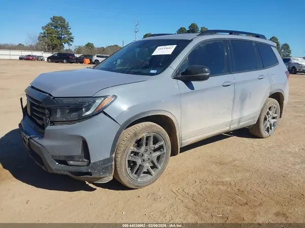 5FNYF8H80SB006587 2025 HONDA PASSPORT - Image 2