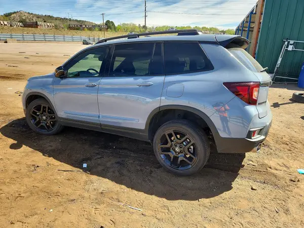 5FNYF8H81RB013901 2024 HONDA PASSPORT - Image 2