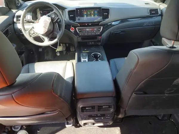 5FNYF8H81RB019522 2024 HONDA PASSPORT - Image 8