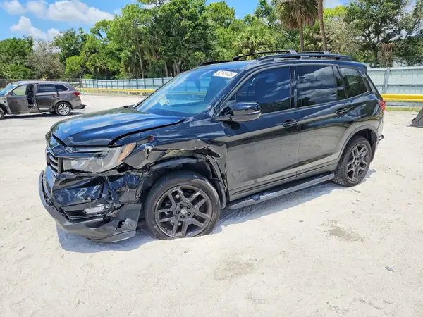 5FNYF8H82RB016323 2024 HONDA PASSPORT - Image 1