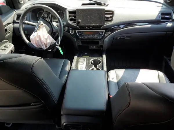 5FNYF8H83RB023152 2024 HONDA PASSPORT - Image 8