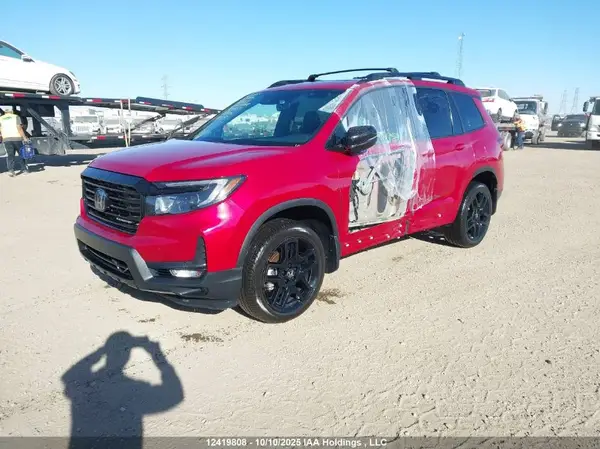5FNYF8H83RB500369 2024 HONDA PASSPORT - Image 2