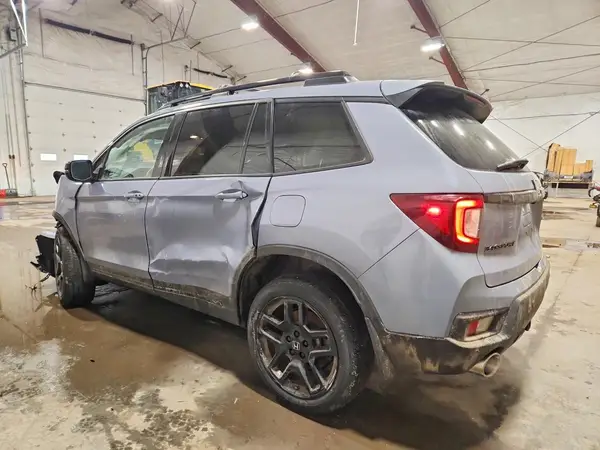 5FNYF8H83SB013470 2025 HONDA PASSPORT - Image 2